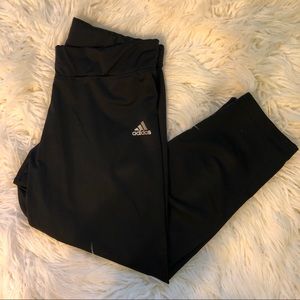Adidas • Medium • Black Cropped Leggings